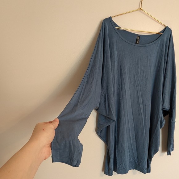 Lock and Love Light Blue Long Sleeve Knit L - Picture 3 of 5